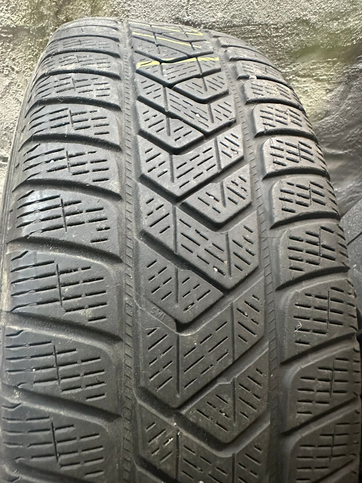 4 banden volkswagen tiguan., Ophalen, 17 inch, All Season, Band(en)