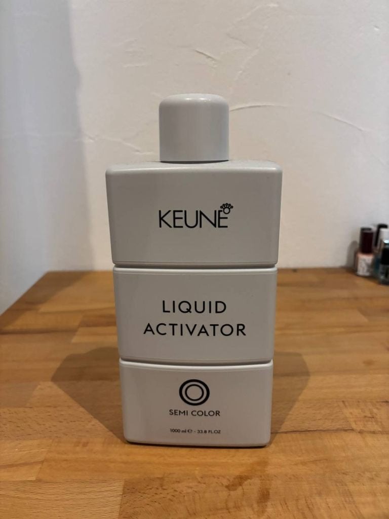 Keune Liquid Activator Semi Color 1000 ml, Bijoux, Sacs & Beauté, Enlèvement, Utilisé, Soin des cheveux ou Soin réparateur des cheveux