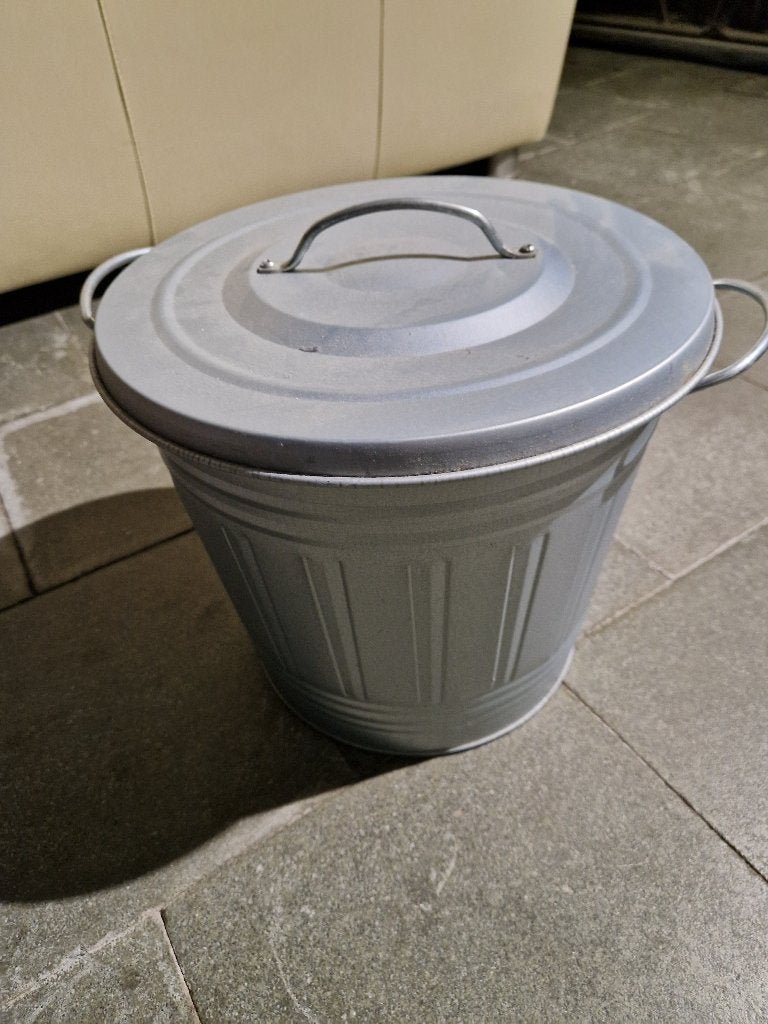 Vuilbakje, Ophalen