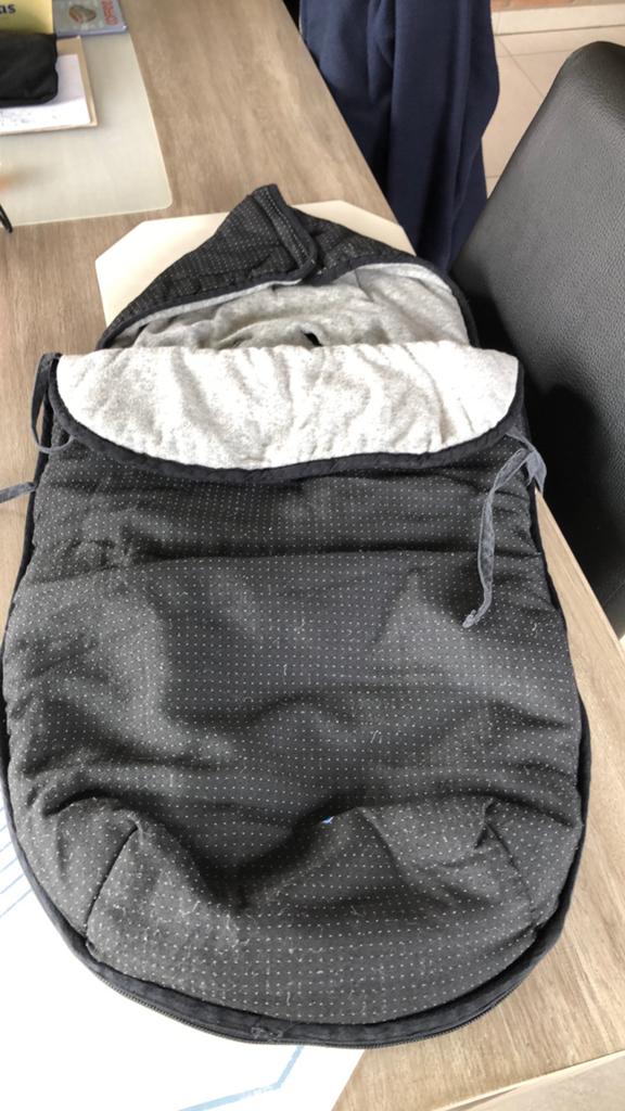 Voor maxi Cosi- zwarte hoes, Ophalen, Zo goed als nieuw
