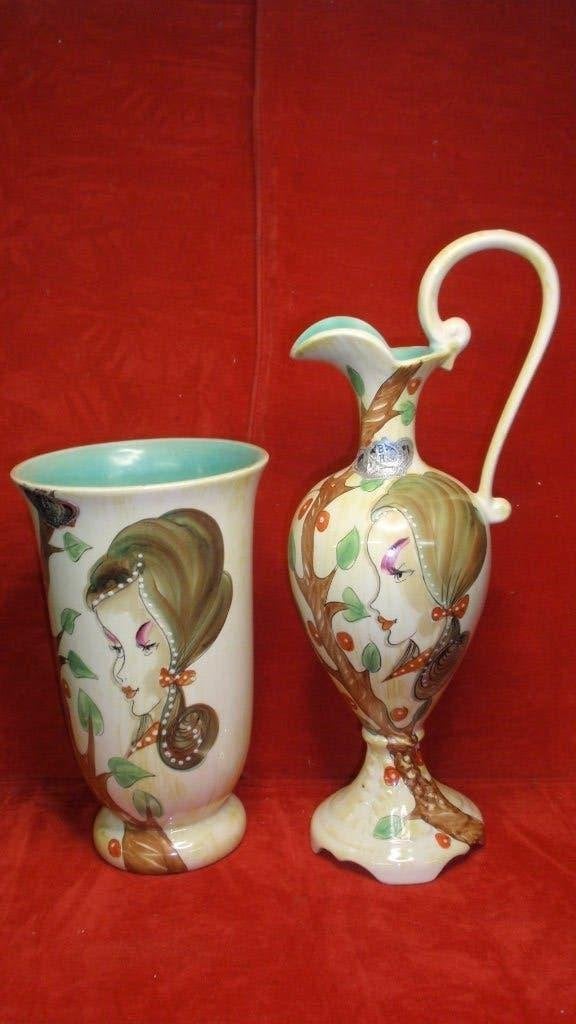 Paar H. Bequet design vazen met vrouwen hoofd Quaregnon, Antiek en Kunst, Ophalen of Verzenden
