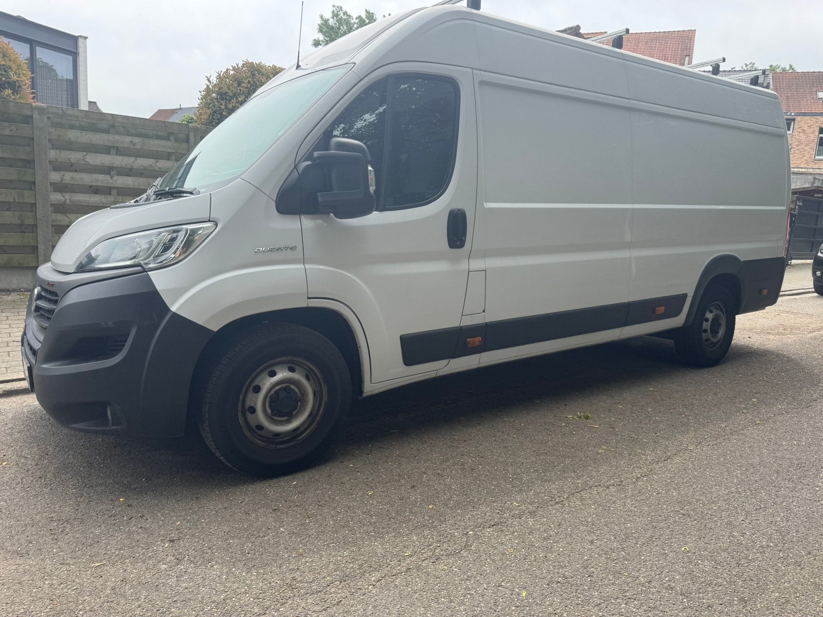 Fiat Ducato 2021 export ou marchand, Auto's, Bestelwagens en Lichte vracht, Diesel, Particulier, Te koop, Fiat