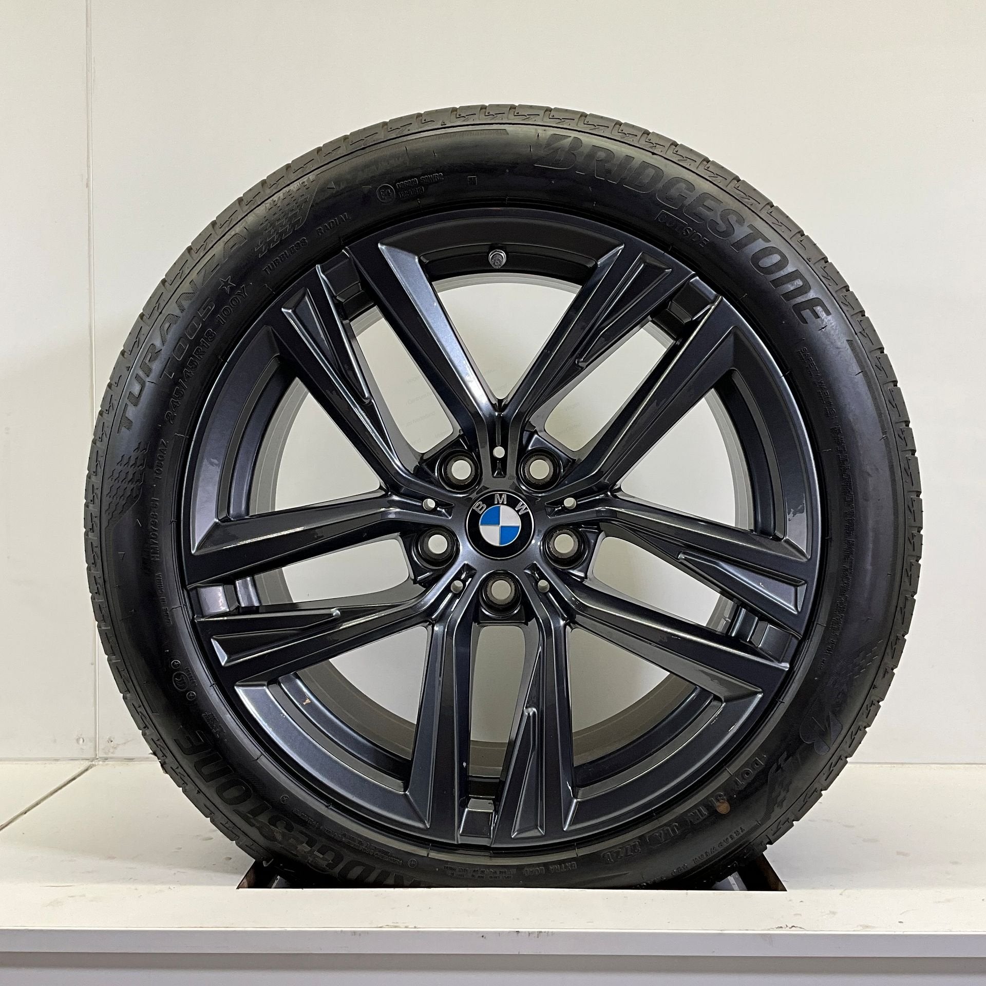 BMW 4 SERIE G26 I4 G26 SET VELGEN + ZOMERBANDEN 18 INCH ORIG, 18 inch, 245 mm, -, -