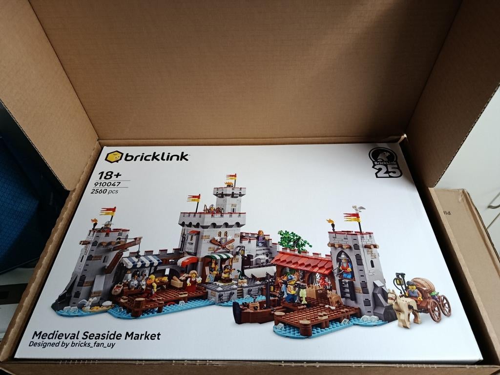 Medieval seaside market 910047 + Medieval blacksmith 21325, Ophalen of Verzenden, Lego
