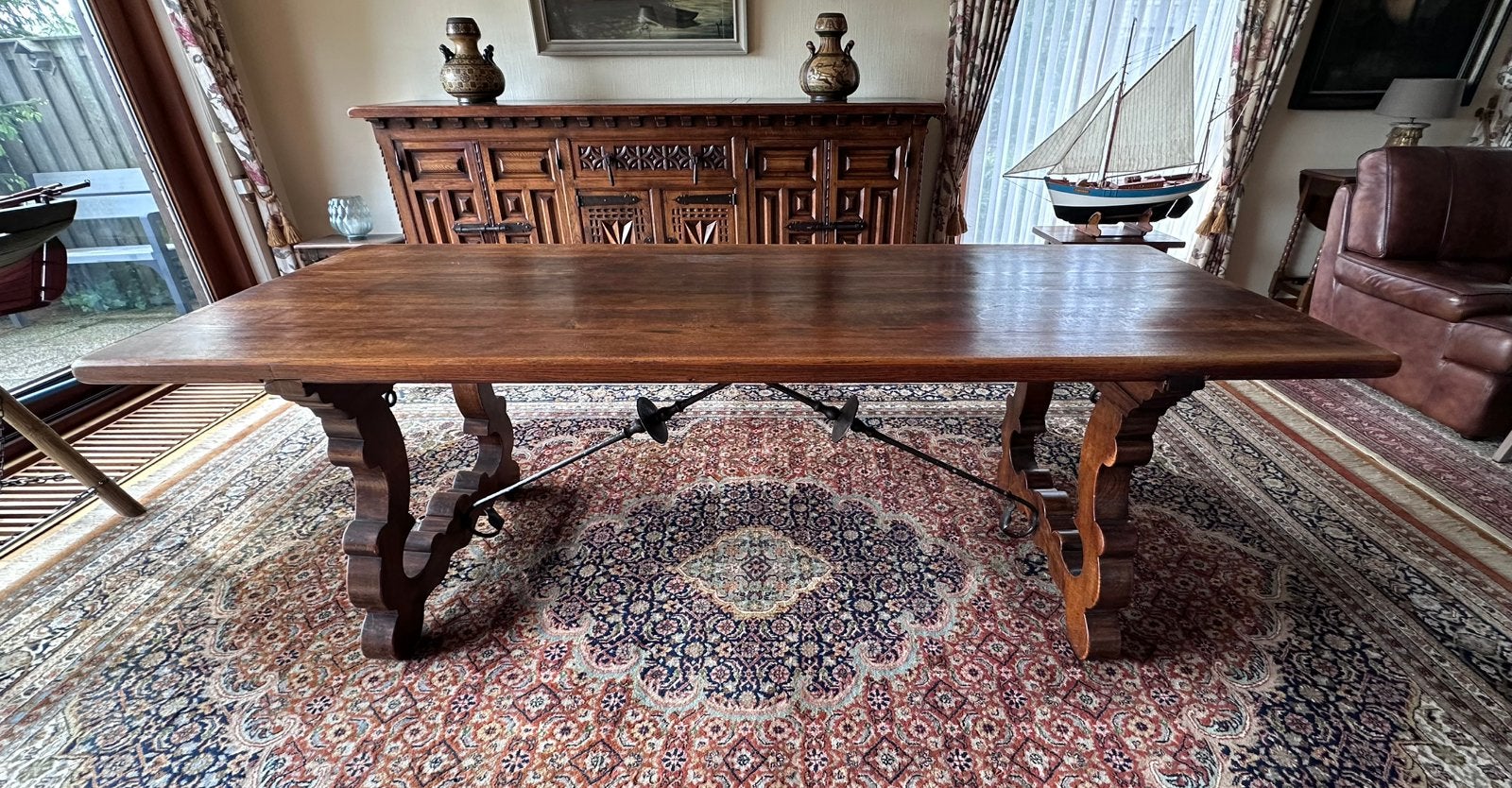 Massief eiken spaanse eettafel met smeedijzer, Huis en Inrichting, Tafels | Eettafels, Zo goed als nieuw, Ophalen