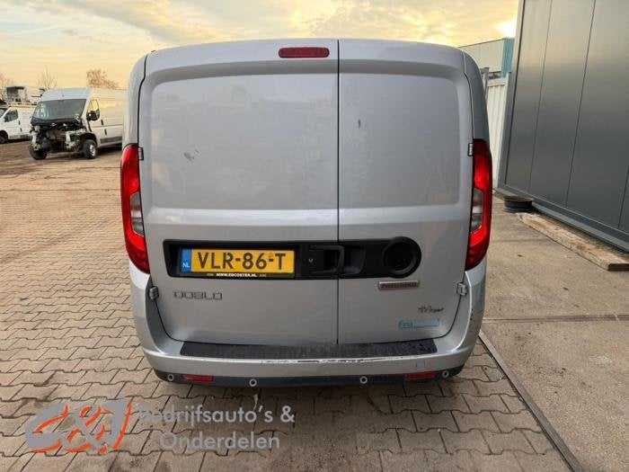 Portière arrière camionnette d'un Fiat Doblo (COLEST61), -, 3 mois de garantie, Utilisé, Porte