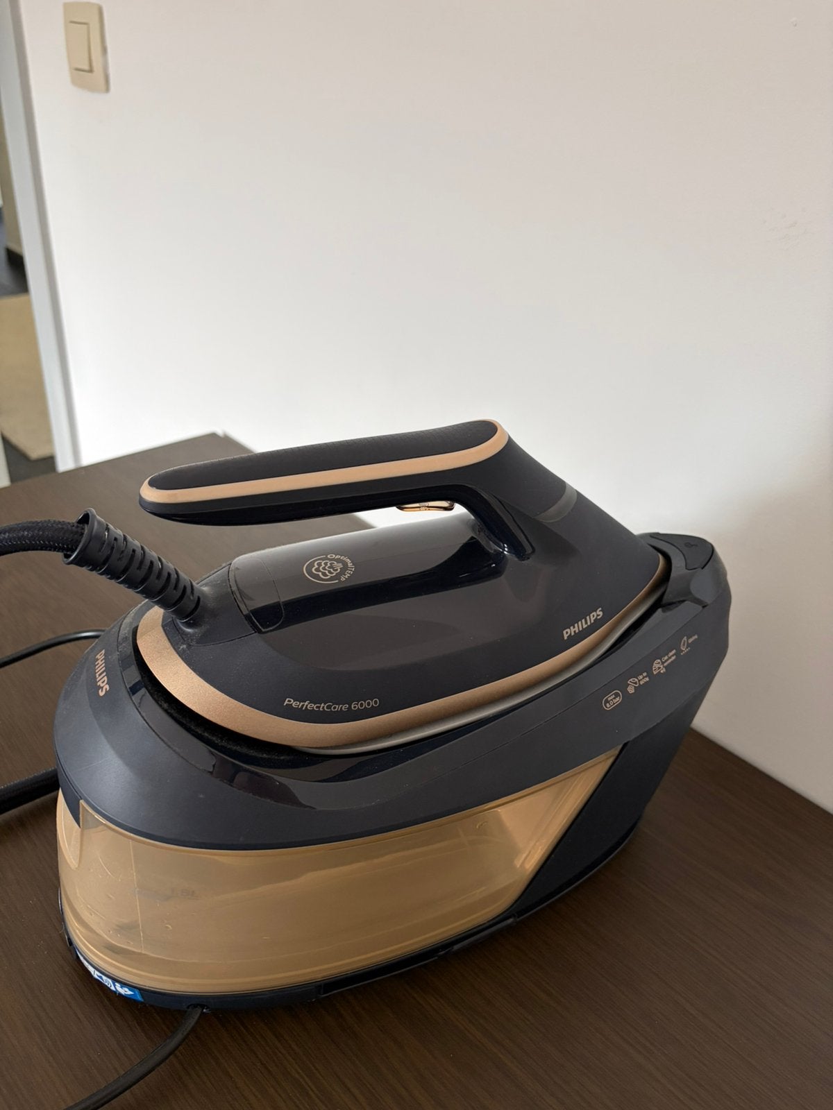 Philips strijkijzer PerfectCare 6000, Elektronische apparatuur, Ophalen, Zo goed als nieuw, Strijkijzer met snoer