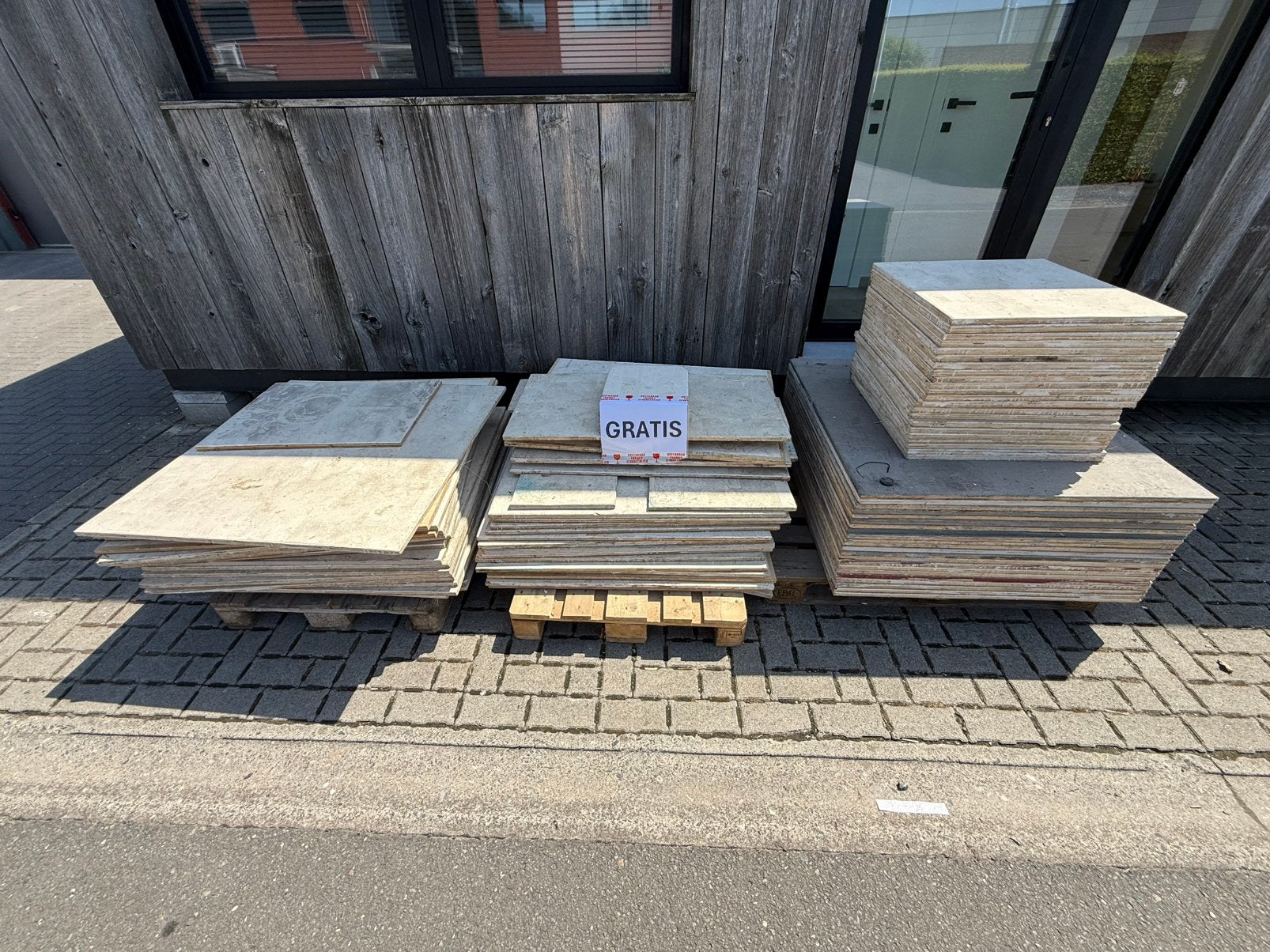 Vloertegels, Enlèvement, Comme neuf