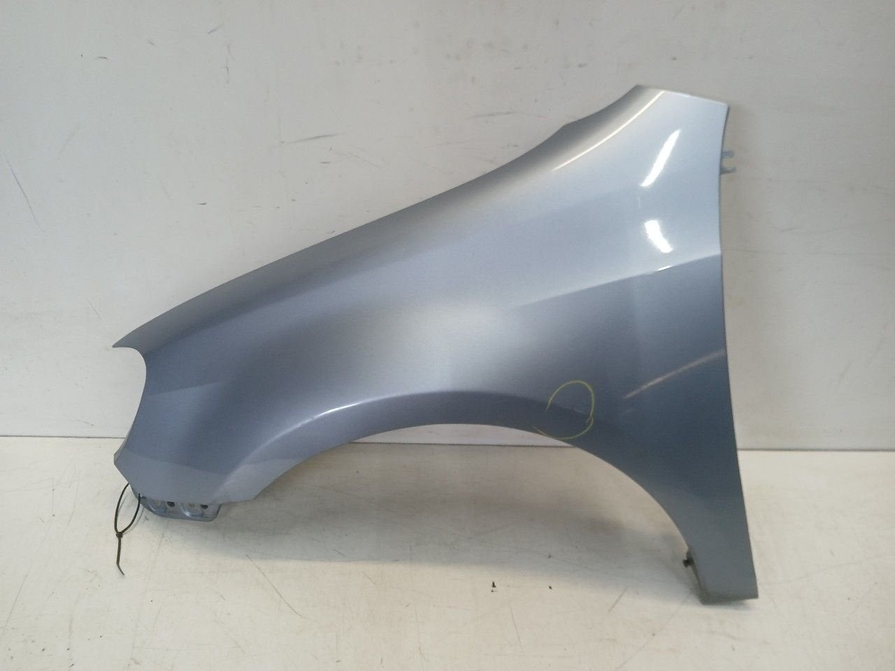 Spatbord links voor Volkswagen Golf, Onderdelen@venauto.nl, Van der Ven Autorecycling B.V., Gebruikt, Ettenseweg 76, 4706 PB Roosendaal, The Netherlands