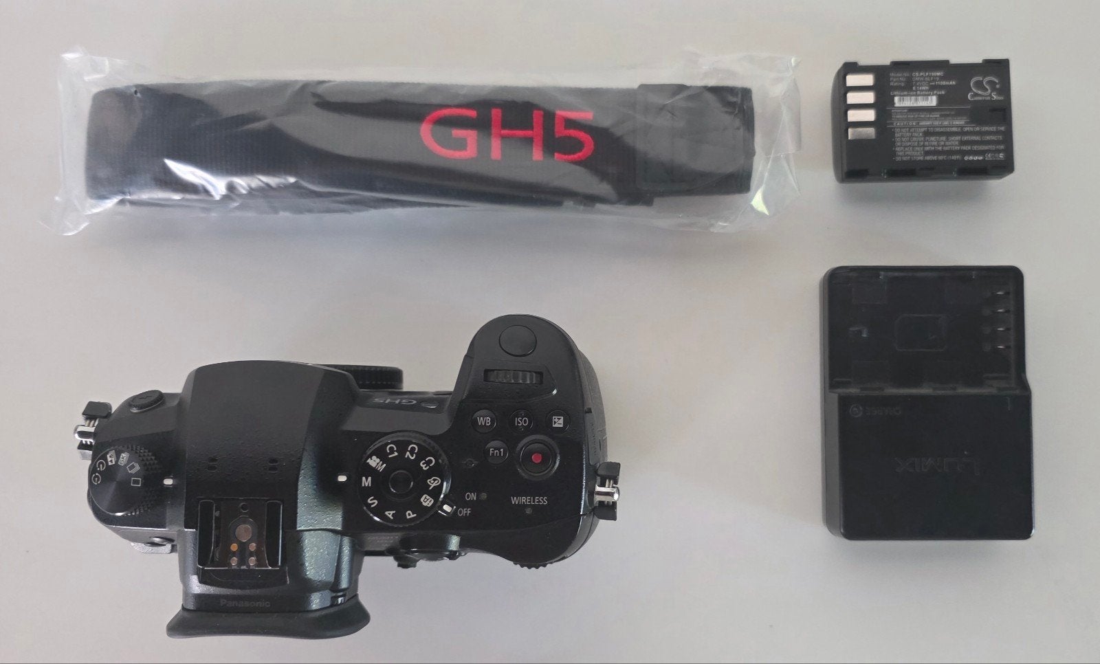 Panasonic GH5, Panasonic, Ophalen of Verzenden, Zo goed als nieuw, Accu