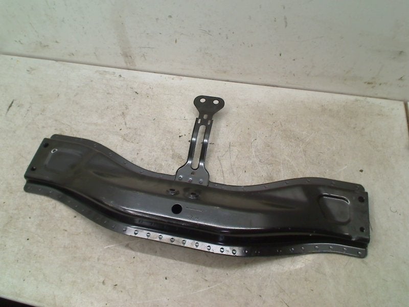 CHASSIS AUXILIAIRE ARRIÈRE Touran (5T1) (5QA885338), Volkswagen, Volkswagen AG, Utilisé, Kundenbetreuung@volkswagen.de