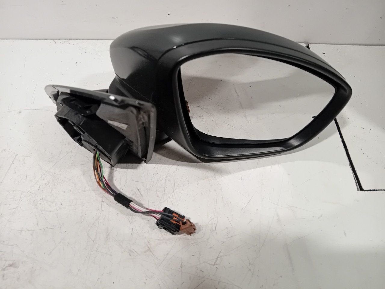 Spiegel buiten rechts elektrisch Peugeot 308, Onderdelen@venauto.nl, Van der Ven Autorecycling B.V., Ettenseweg 76, 4706 PB Roosendaal, The Netherlands