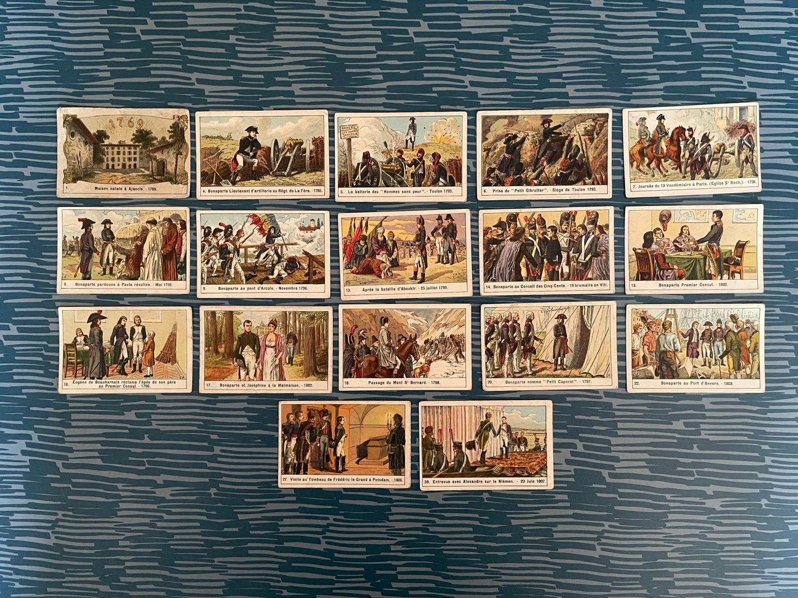 17 oude chromo’s NAP sigaretten Brussel Bonaparte Napoleon, Ophalen of Verzenden, Gelezen