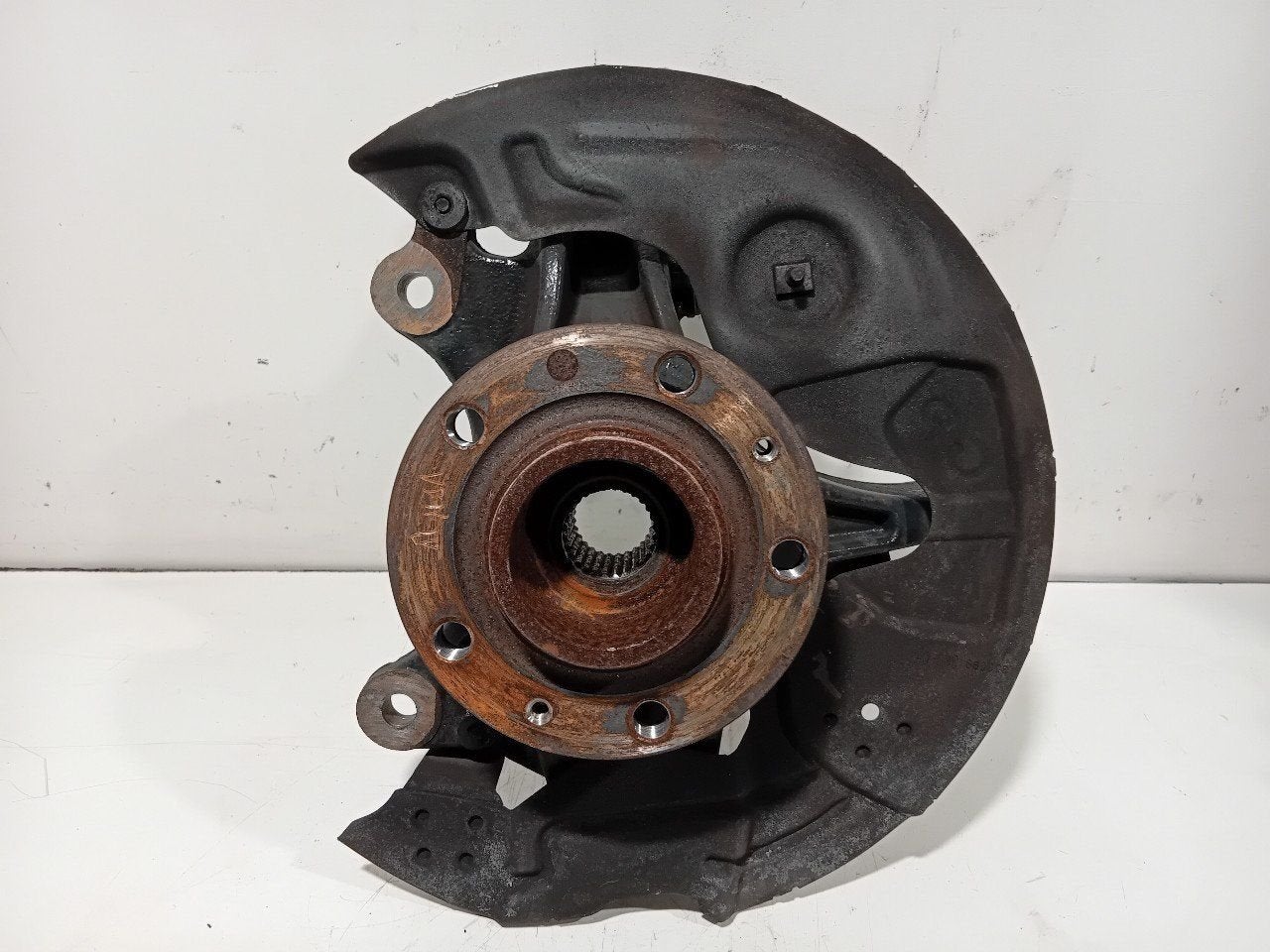 Wielnaaf links voor Opel Grandland, Onderdelen@venauto.nl, Van der Ven Autorecycling B.V., Ettenseweg 76, 4706 PB Roosendaal, The Netherlands
