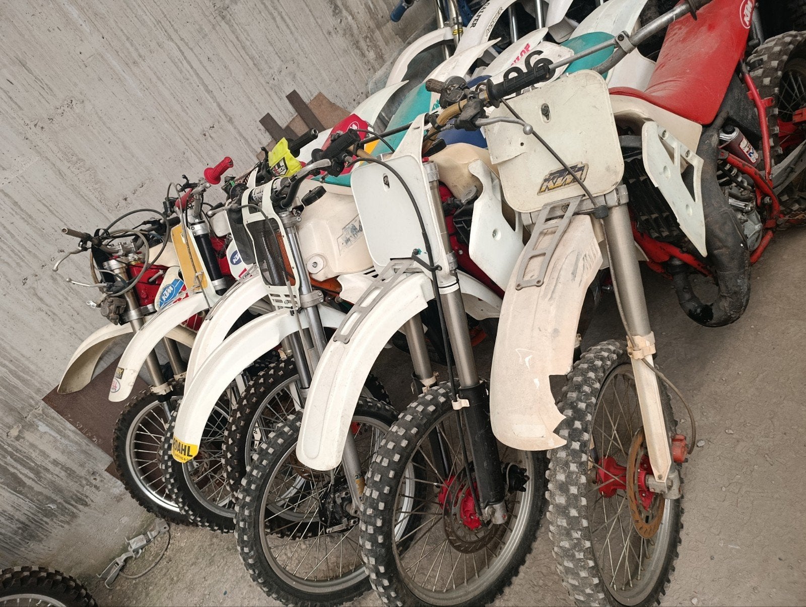 ktm  250 125 350 400 600 mx mc lc, Motos, Motos | KTM, Entreprise