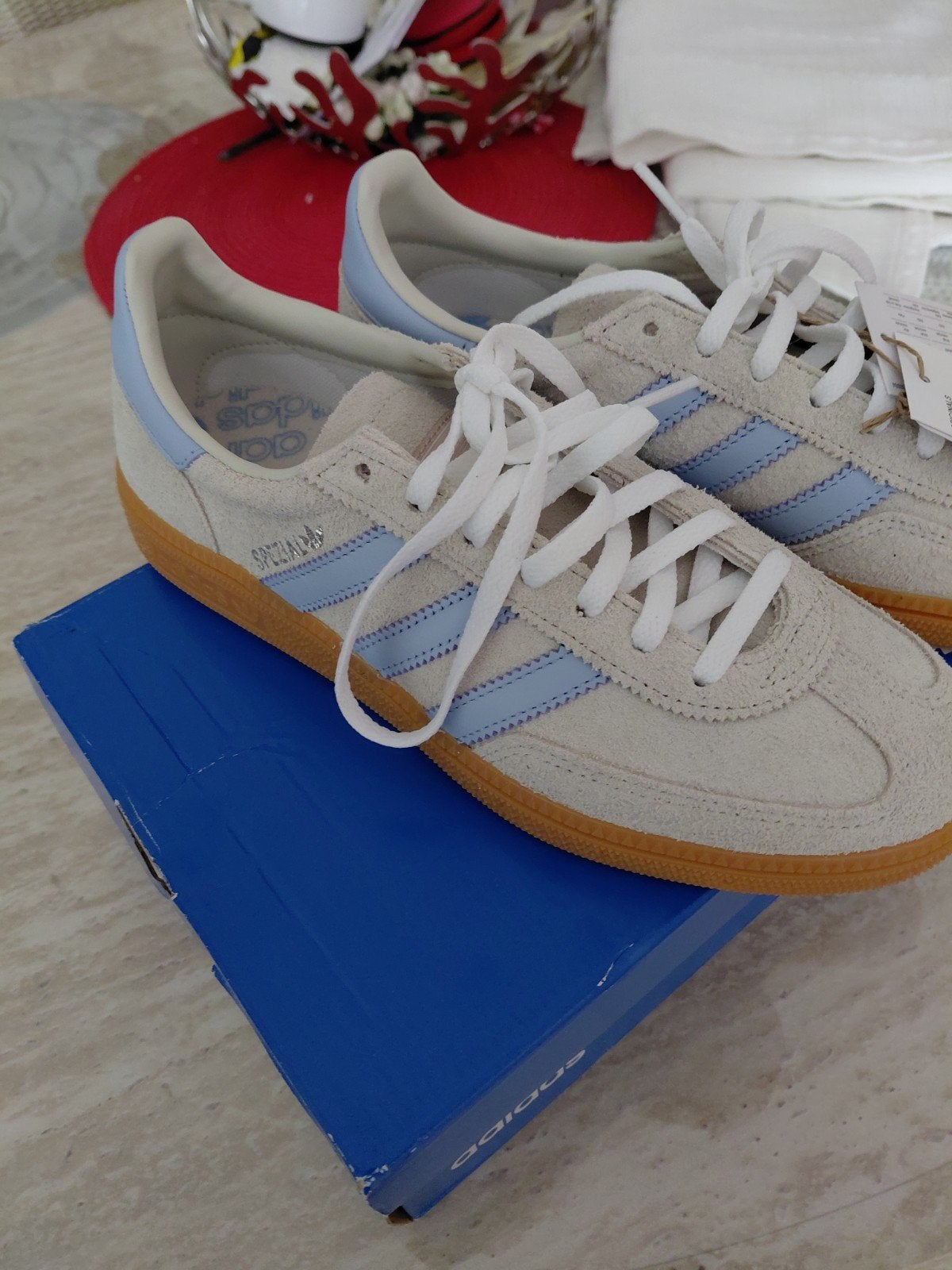 Basketbal Addidas nieuwe speciale serie maat 38, Sport en Fitness, Basketbal, Ophalen, Nieuw