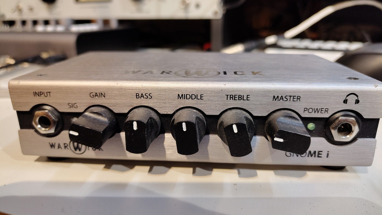 tête d'ampli basse Warwick gnome 1, Musique & Instruments, Enlèvement ou Envoi, Comme neuf, Guitare basse, 100 watts ou plus