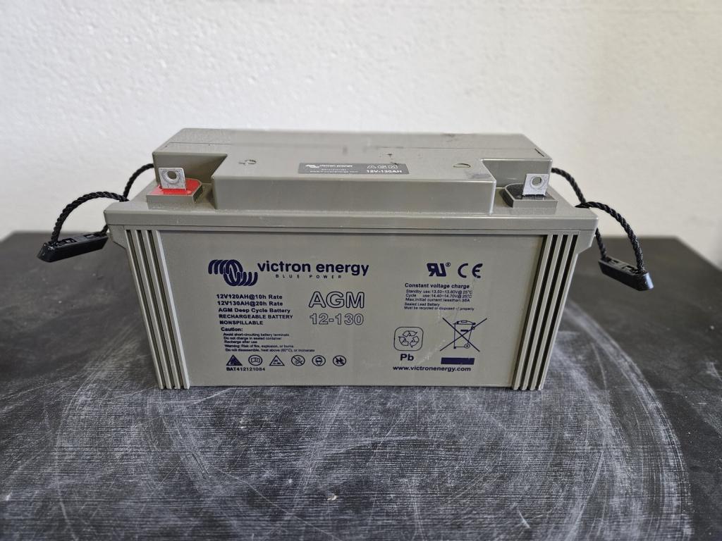 Victron AGM accu 12/130 AH