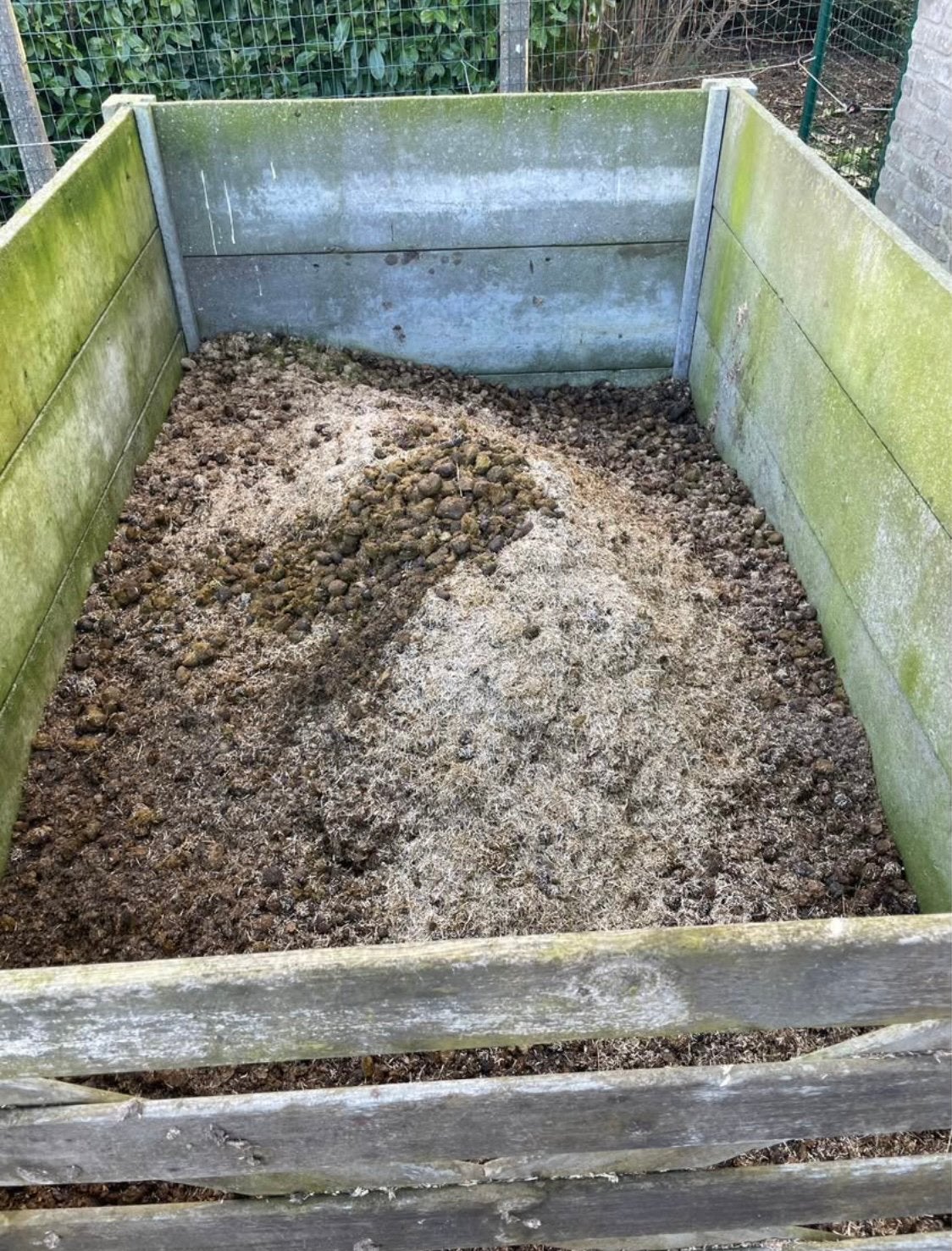 Gratis paardenmest Aartrijke, Ophalen, Mest