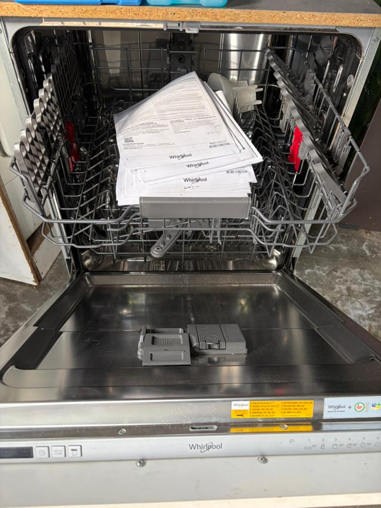 Whirpool inbouw vaatwasser, Elektronische apparatuur, Vaatwasmachines, Ophalen, Zo goed als nieuw, Inbouw