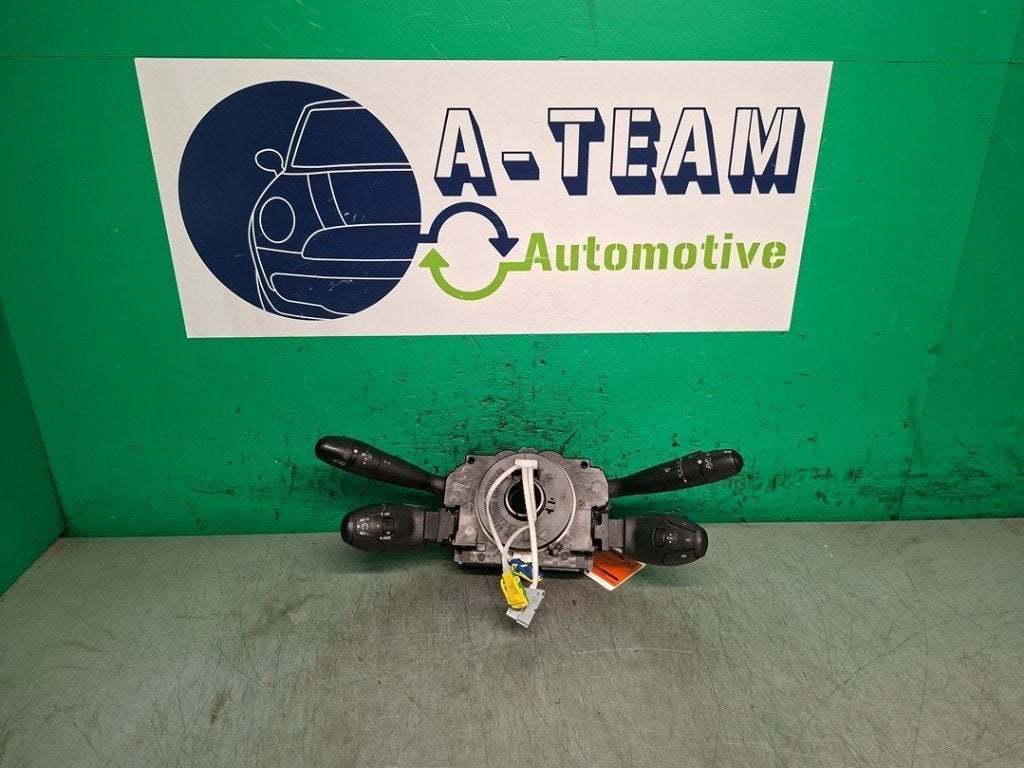 COMBINE COMMODO Peugeot 307 SW (3H) (|96605602XT|), Kontakt-peugeot@peugeot.com, Utilisé, Peugeot Deutschland GmbH, Bahnhofsplatz
65423  Rüsselsheim, DE