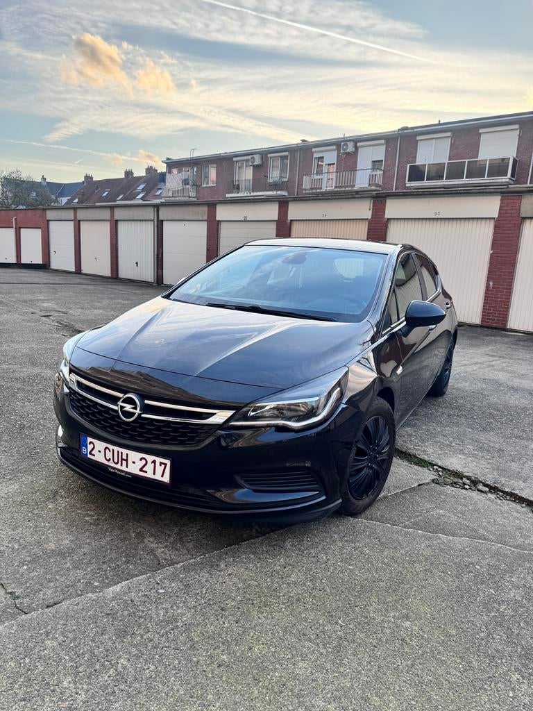 Opel Astra 1.6 Diesel, Auto's, Euro 6, Zwart, 1595 cc, 5 deurs
