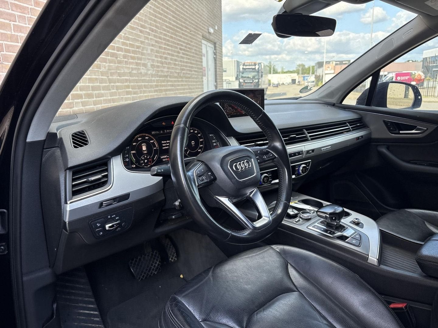 Audi Q7 3.0 TDI e-tron quattro Premium | € 13.200,- NETTO! |, Auto's, Automaat, Zwart, 48 g/km, Zwart