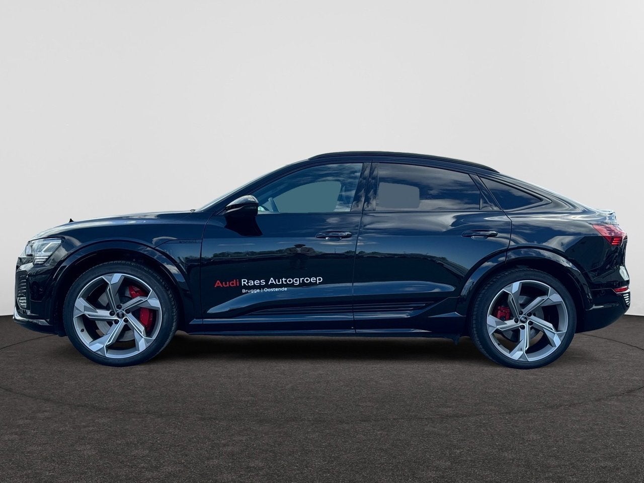 Audi SQ8 e-tron Sportback 106 kWh Sportback Quattro SQ8, Auto's, Automaat, Zwart, Elektrisch, Adaptive Cruise Control