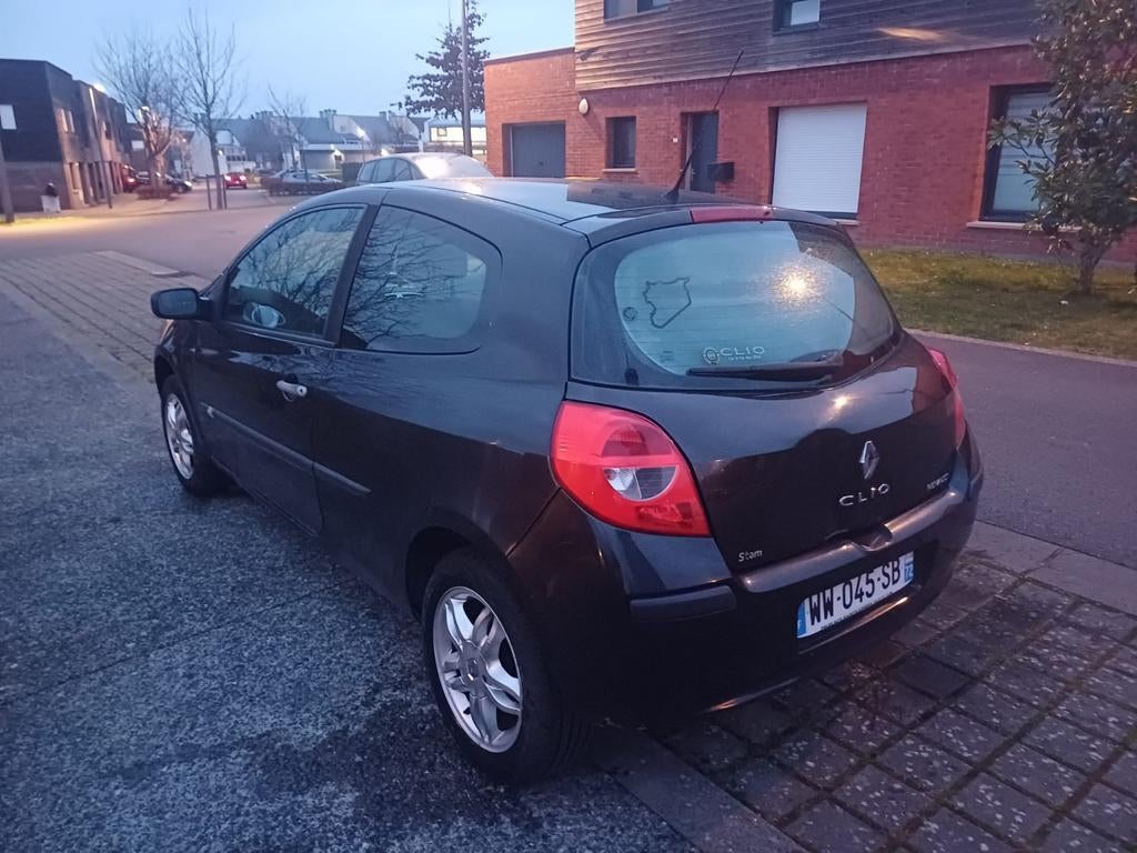 Renault clio lll 1.2 essance demar et roul, Autos, Particulier, Achat, Clio