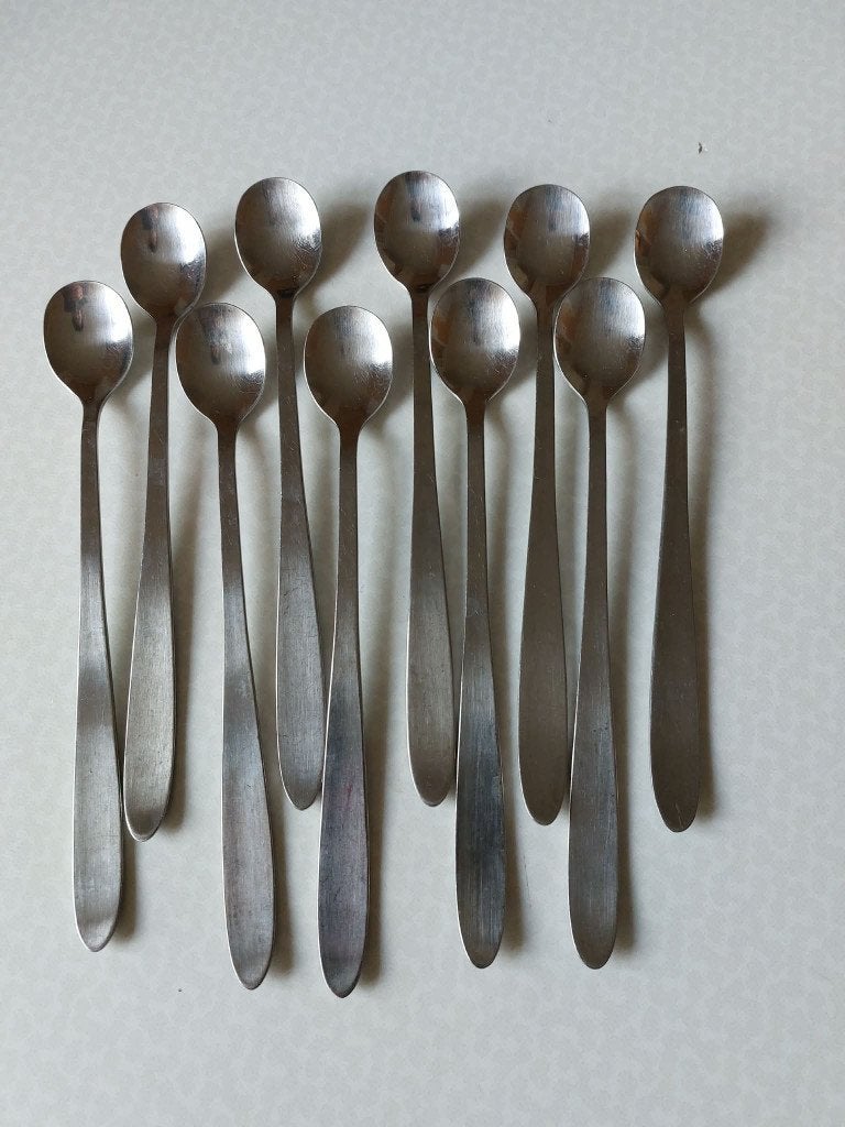 Ijslepels Lange 10 stuks 5€--5 dessertvorkjes, Huis en Inrichting, Keuken | Bestek, Ophalen, Zo goed als nieuw