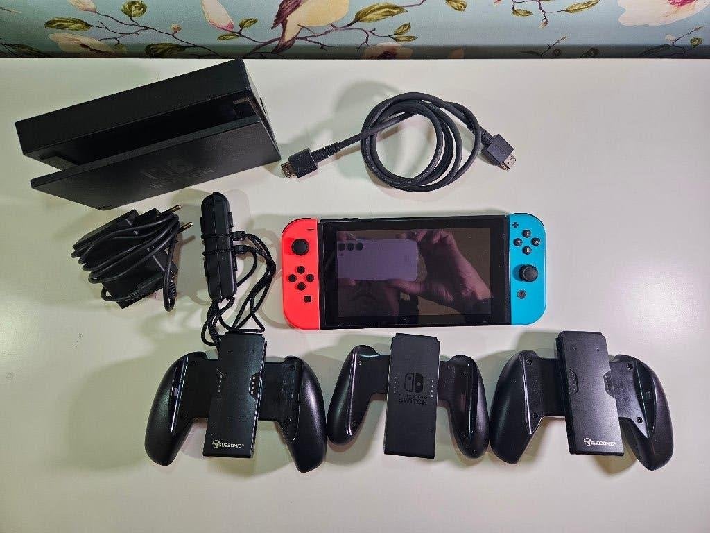 Nintendo Switch V2 Incl Accessoires, Ophalen of Verzenden, Zo goed als nieuw, Met 3 controllers of meer, Switch 2019 Upgrade