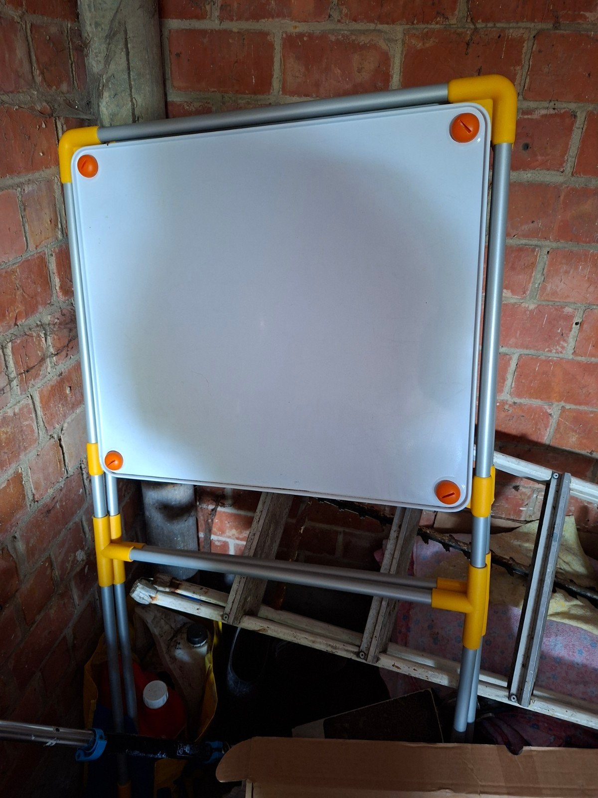 Magnetisch tekenbord, Ophalen