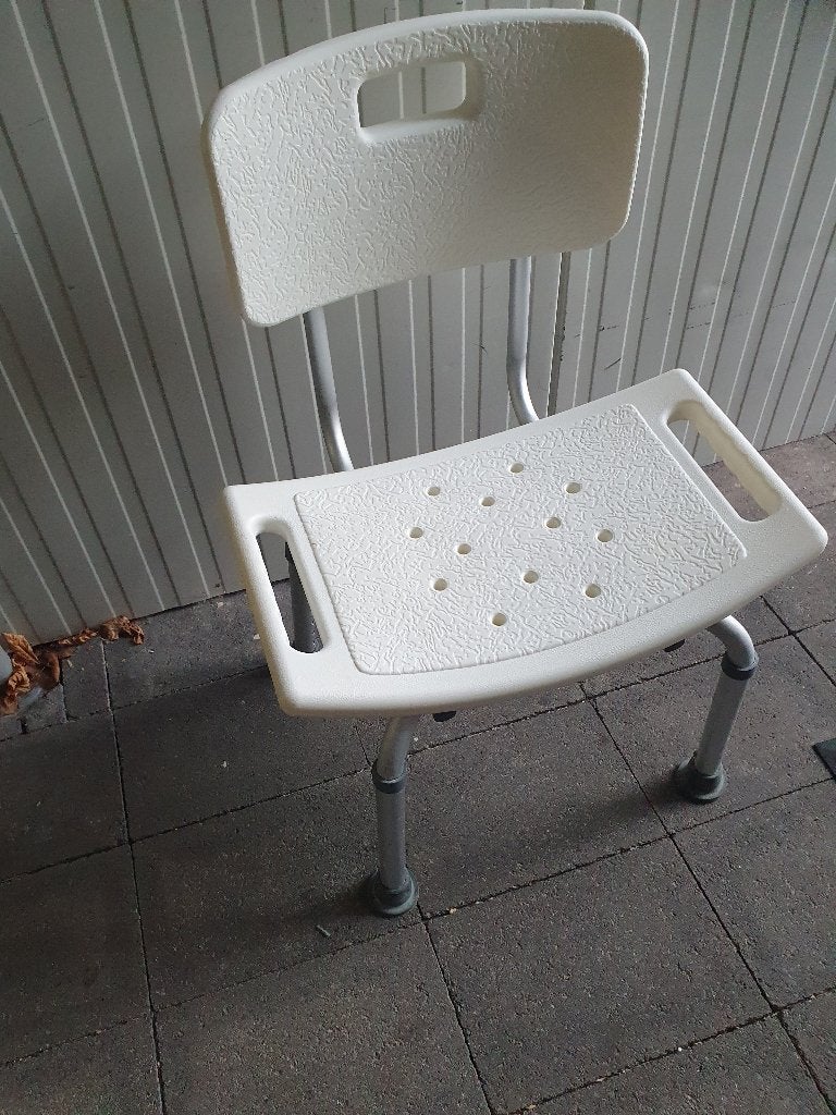 Douchestoel, Diversen, Ophalen