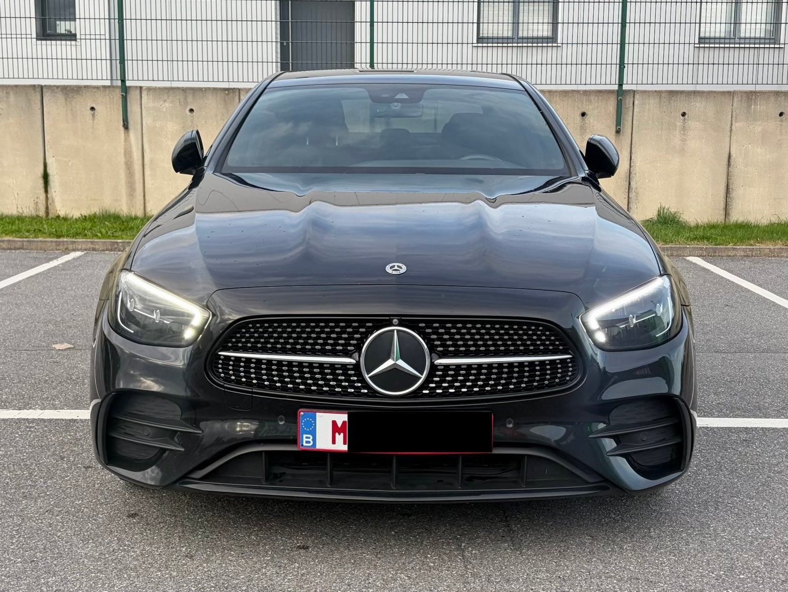     Mercedes E300de AMG Line | Hybride | Dealer Onderhouden, Autos, Cuir, Achat, 5 portes, Automatique