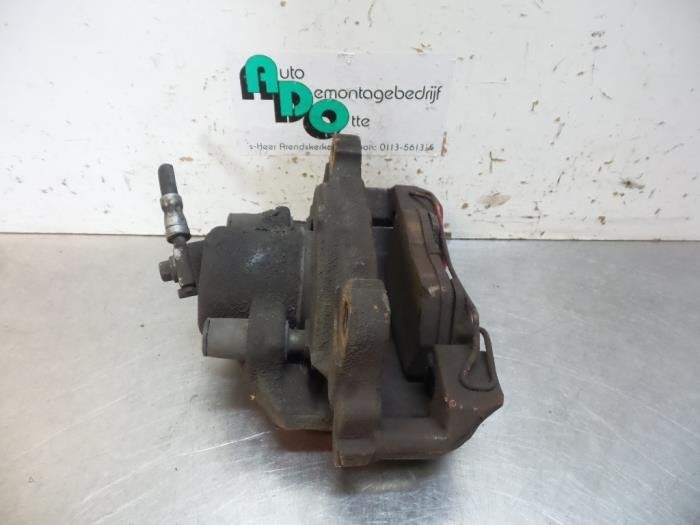 Etrier de frein (pince) avant droit d'un Volkswagen Golf (Go, Autos : Pièces & Accessoires, Freins & Transmission, Volkswagen