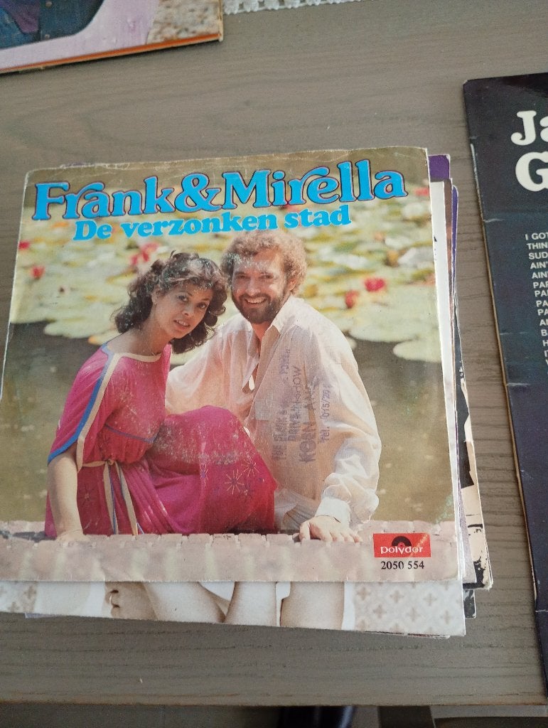 Frank & Mirella - De verzonken stad, Gebruikt, Verzenden, 7 inch, Fotohoes