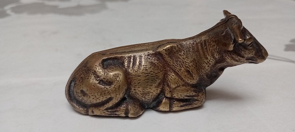 Moule bivalve ancien boeuf bronze laiton 9.5cm, Antiquités & Art, Enlèvement ou Envoi, Bronze