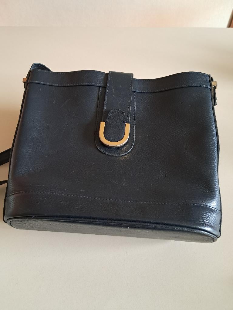 Sac bleu marine en cuir avec longue lanière, Autres marques, Cuir, Enlèvement ou Envoi, Comme neuf