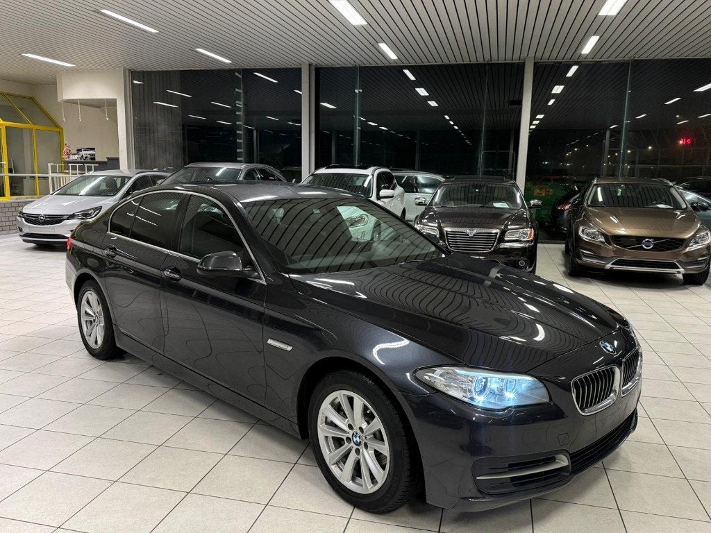 BMW 518D 100kW 2.0D Euro6b Bouwjaar 2015, 199.000km, Auto's, BMW, Automaat, Xenon verlichting, Leder, Bedrijf