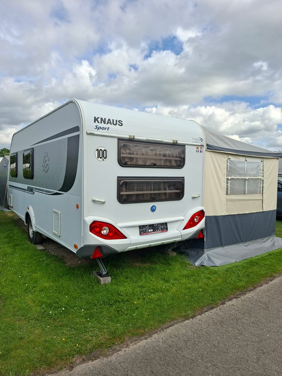 Caravan Knaus 500QDK, Koelkast, Treinzit, Particulier, Knaus