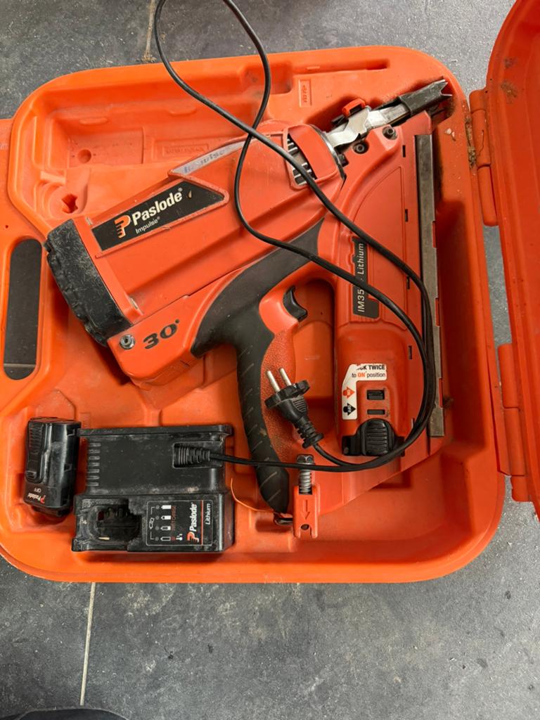 Cloueuse passlode im350+ lithium, Bricolage & Construction, Outillage | Autres Machines, Enlèvement, Utilisé