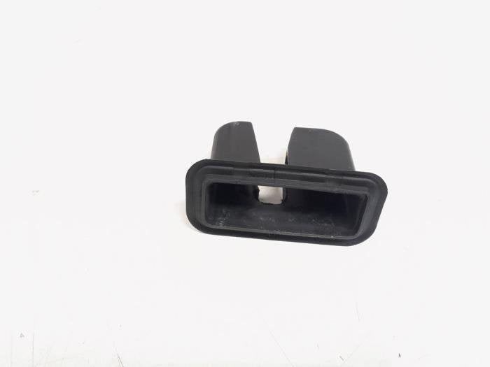 Serrure hayon d'un Volkswagen Passat, Volkswagen, -, 3 mois de garantie, Utilisé