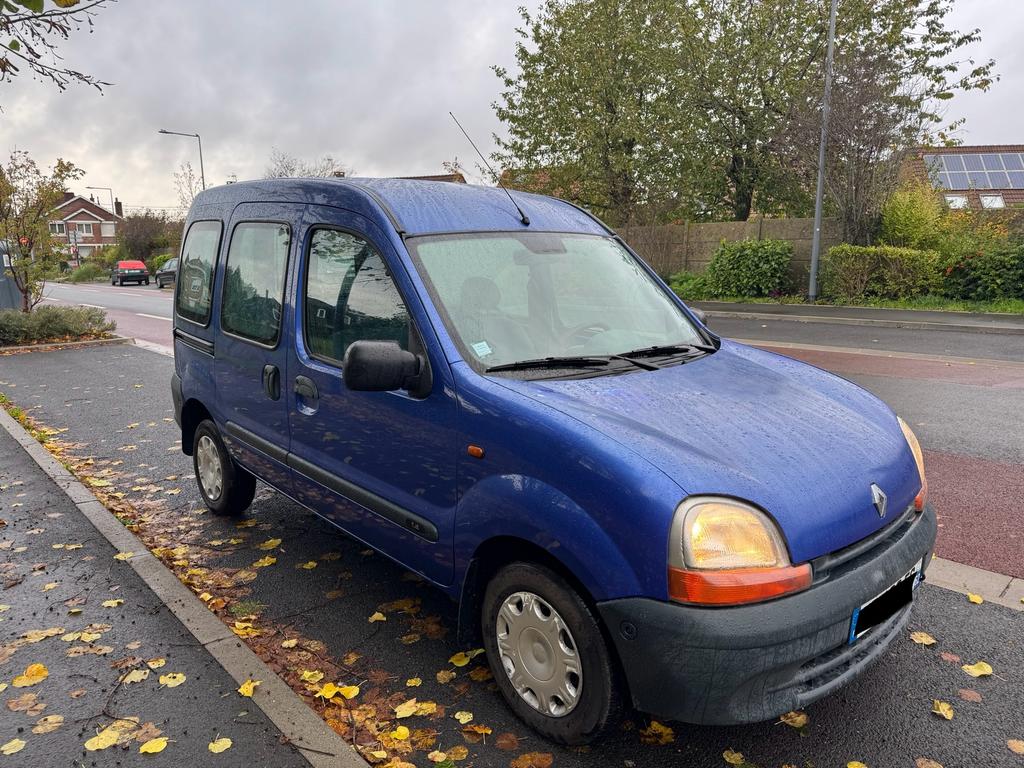 Renault kangoo 1.4i pmr, Autos, Renault, Particulier, Kangoo, Essence, Boîte manuelle, Bleu, Traction avant, Enlèvement
