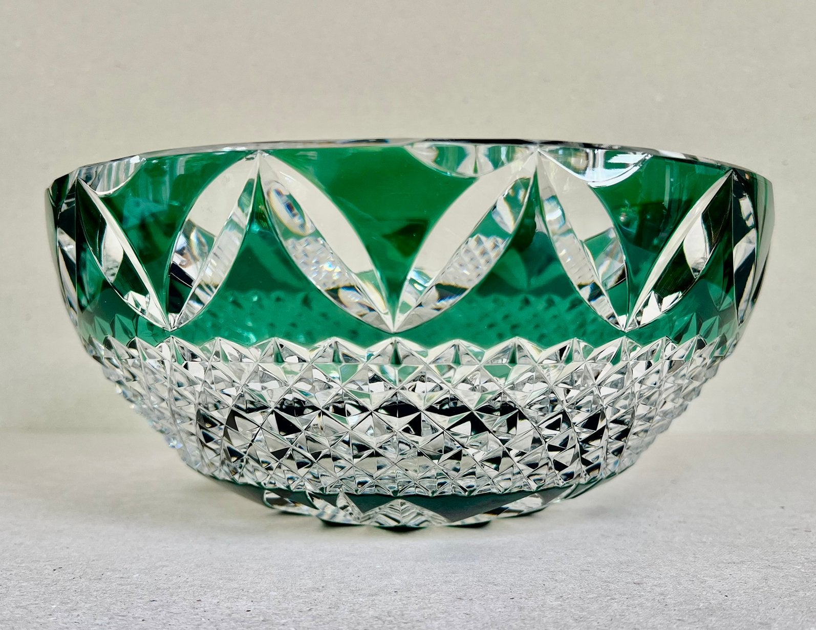 Val saint Lambert signed kristal geslepen schaal 25 cm, Antiek en Kunst, Ophalen of Verzenden