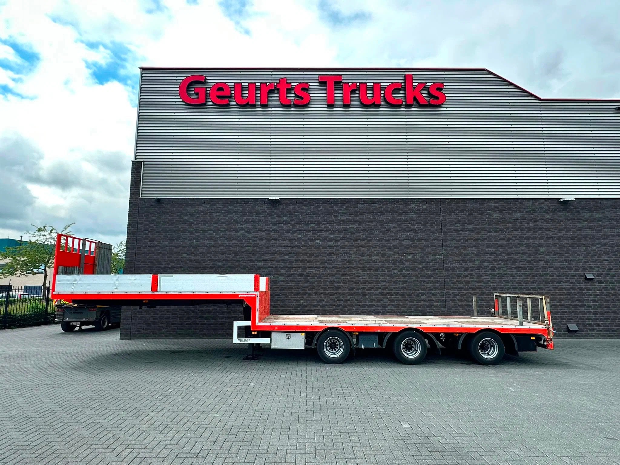 LAG O-3-42 3 ASSER SEMIE HYDRAULISCH GESTUURD 2 ASSEN, Auto's, Overige kleuren, Overige brandstoffen, Aanhangers en Opleggers