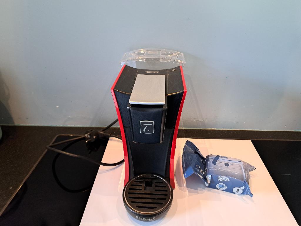 De'Longhi MINI T TST 390.F theezetapparaat + Waterfilter, Elektronische apparatuur, Ophalen, Zo goed als nieuw