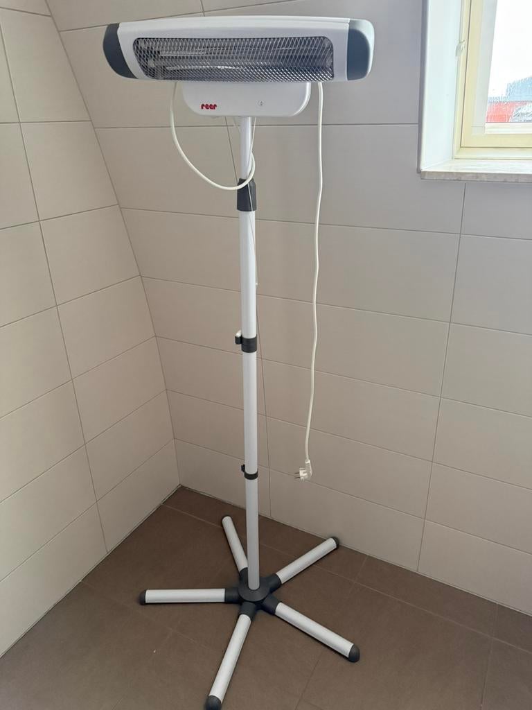 Chauffage infrarouge pour table à langer Reer, Enlèvement ou Envoi, Comme neuf, Avec pied