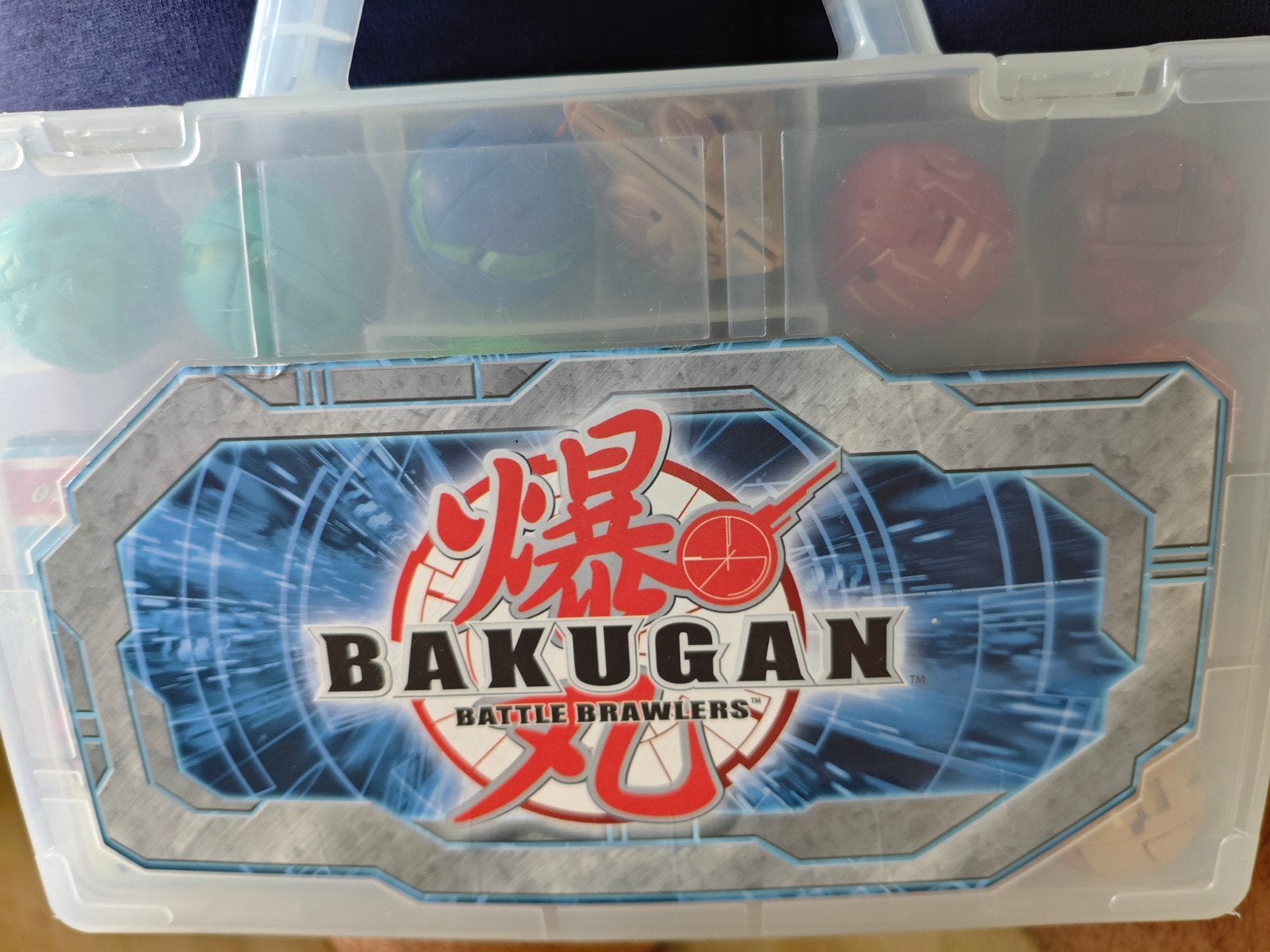 14 Bakugans + 4 Bakugan speel kaarten, Enlèvement, Comme neuf