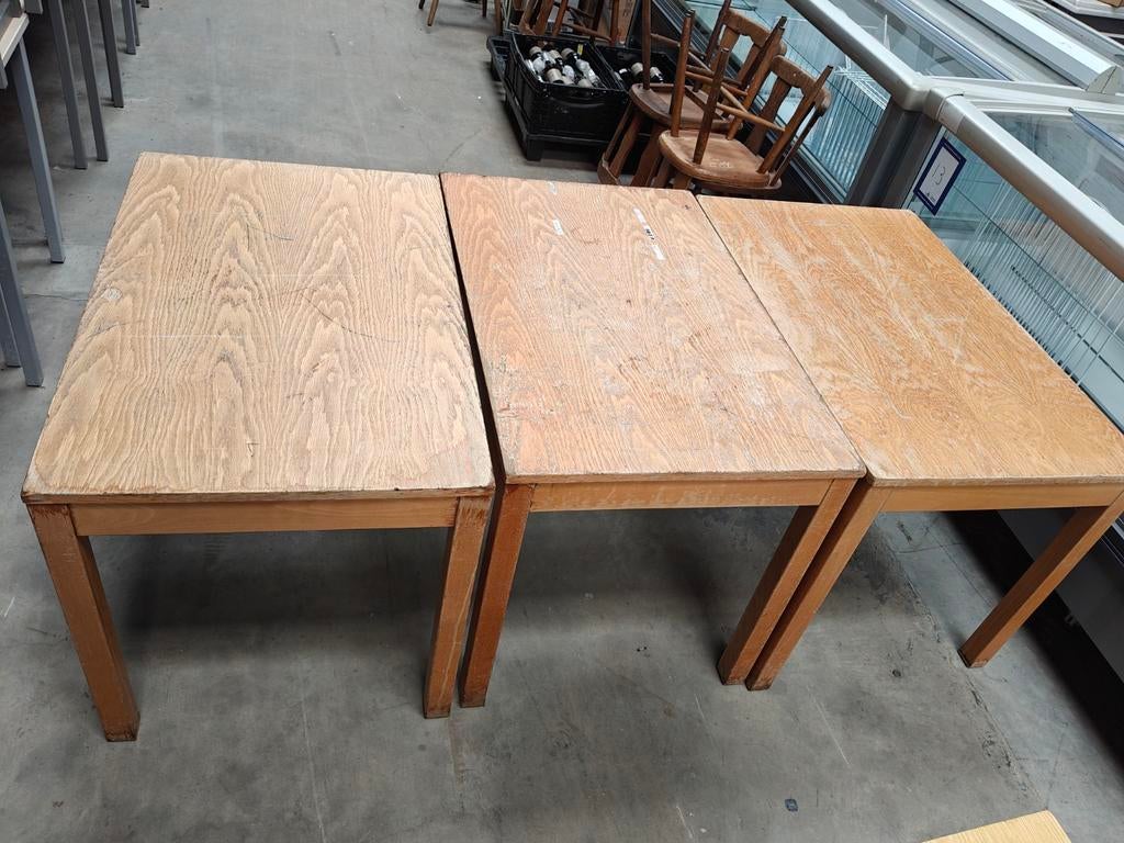 3 houten tafels 110x70x74 CM, Ophalen, Gebruikt, 100 tot 150 cm, Onbekend