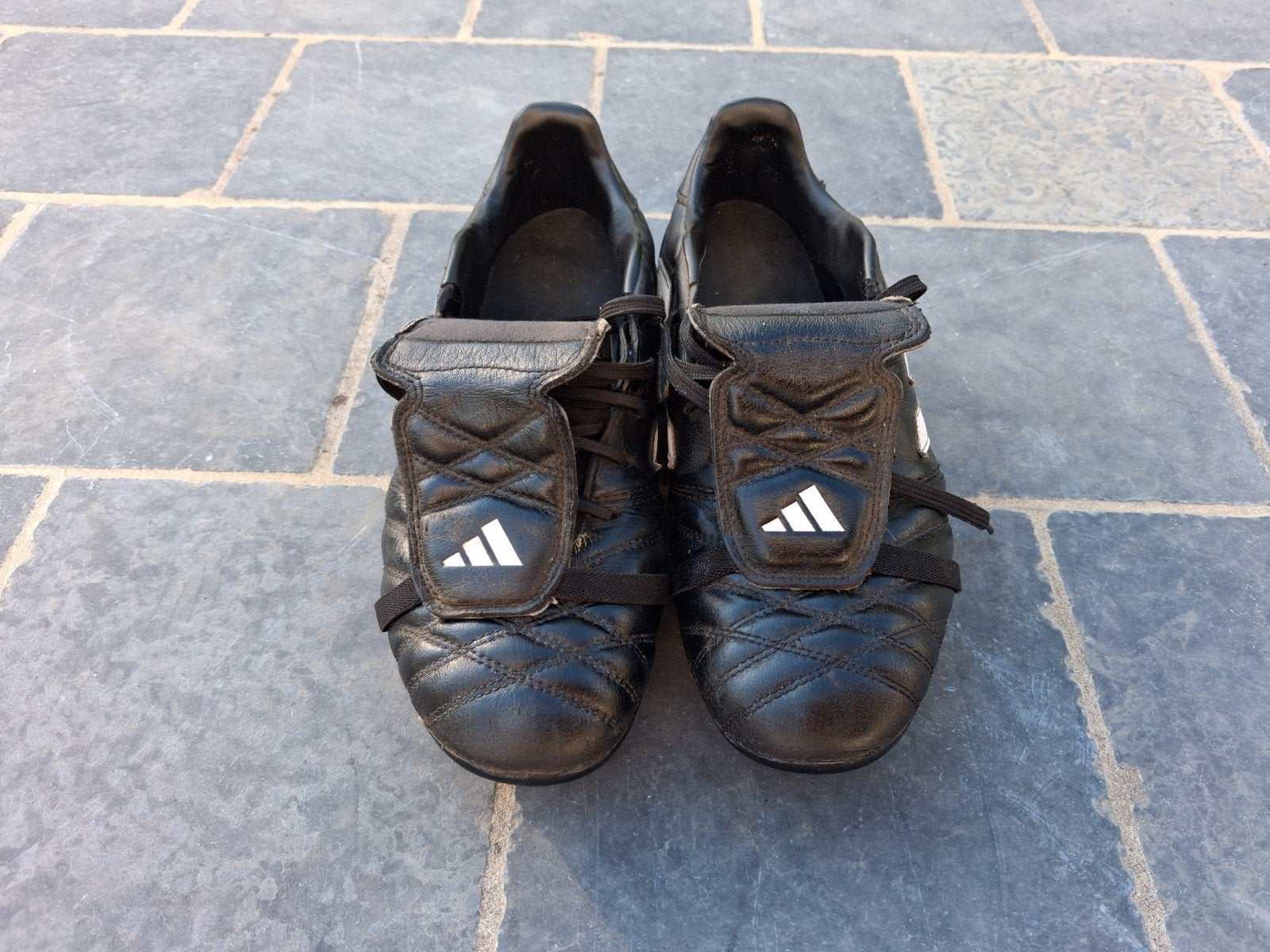 Voetbalschoenen, Enlèvement